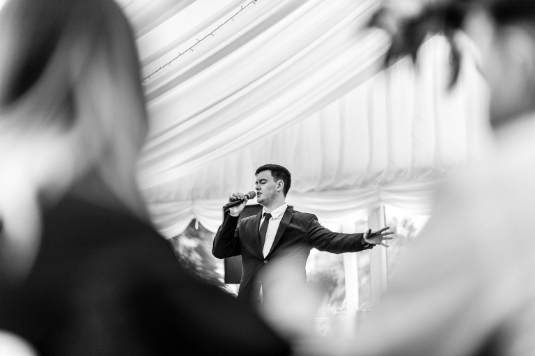 Singer entertains at the drinks reception